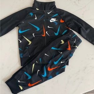 Nike 2 piece set